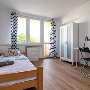 regem-pokoje-nowogrodzka.warsawhotelspoland.com/